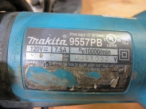 LOT TO INCLUDE: (3) MILWAUKEE ELECTRIC GRINDERS, (1) MAKITA ELECTRIC GRINDER, (1) AIRFLO PNEUMATIC AIR GRINDER. LOADING & HANDLING FEE $5-4003